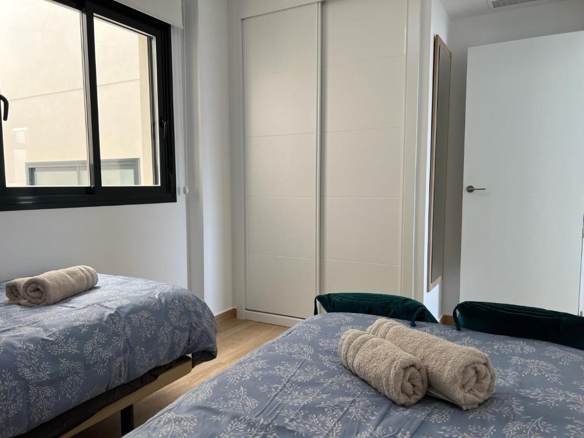 Luxurious Flat & Private Rooftop In Villamartin Orihuela Costa Dehesa de Campoamor  ภายนอก รูปภาพ