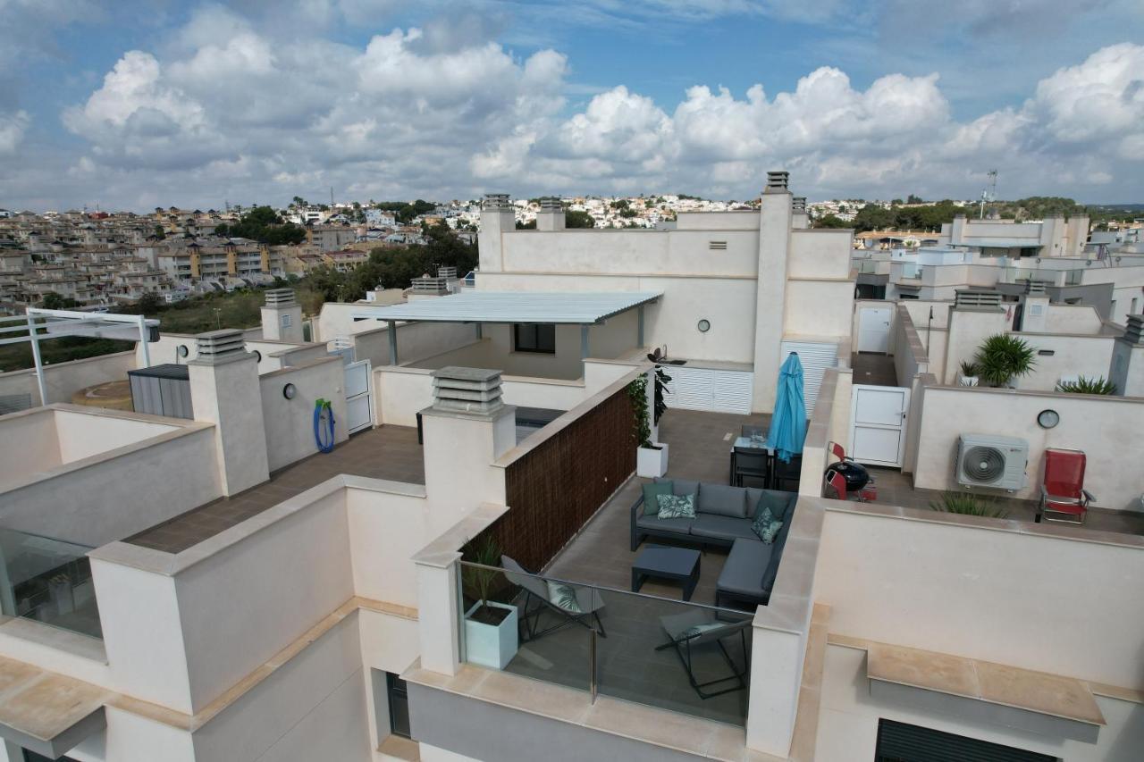 Luxurious Flat & Private Rooftop In Villamartin Orihuela Costa Dehesa de Campoamor  ภายนอก รูปภาพ