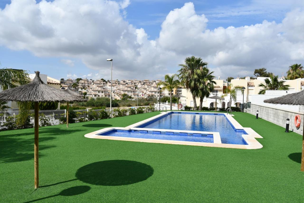 Luxurious Flat & Private Rooftop In Villamartin Orihuela Costa Dehesa de Campoamor  ภายนอก รูปภาพ